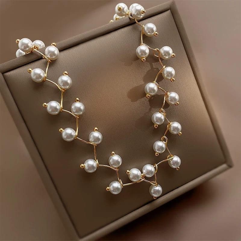 White Pearl Choker Necklace Adjustable Zinc Alloy