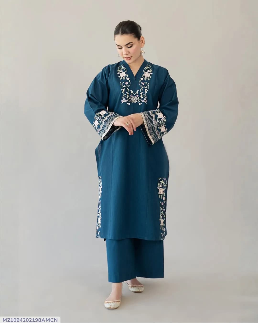 Blue Embroidered 3Pcs Women Kurta Set Lawn