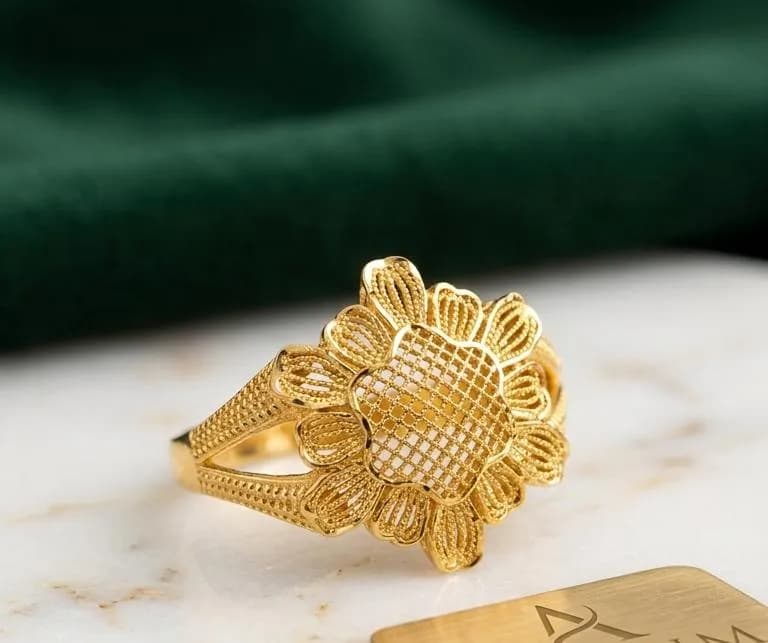 Golden Flower Design Women's Wedding Ring 16-19