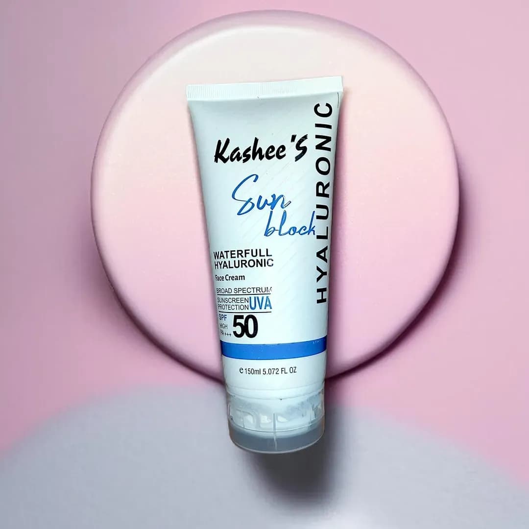 Kashee's Hydrating UV Sunblock SPF 50 Cream