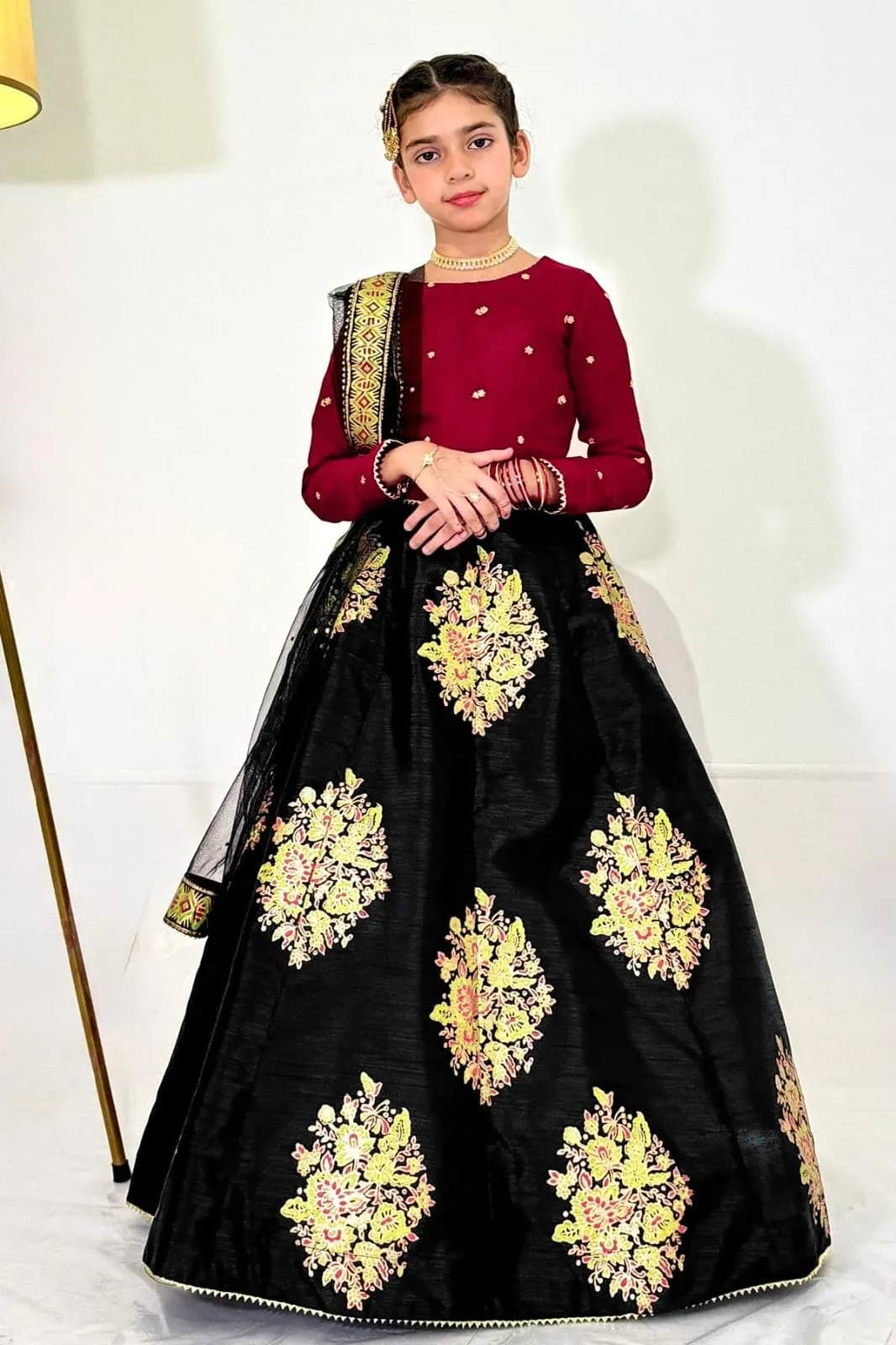 Kids Zari Embroidered 3Pcs Skirt & Dupatta Set