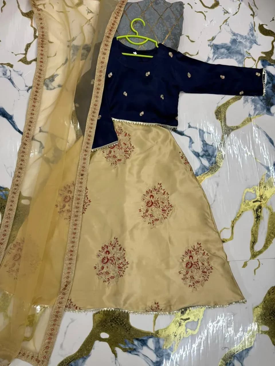 Kids Zari Embroidered 3Pcs Skirt & Dupatta Set