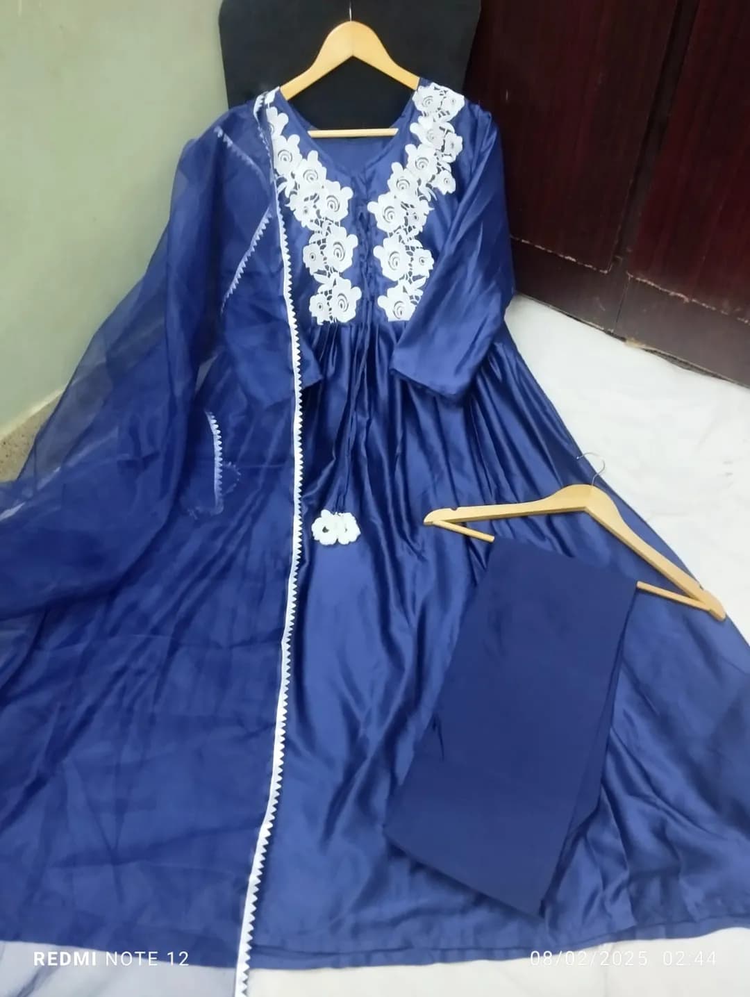 3 Pcs Women's Stitched Silk Embroidered Maxi Suit