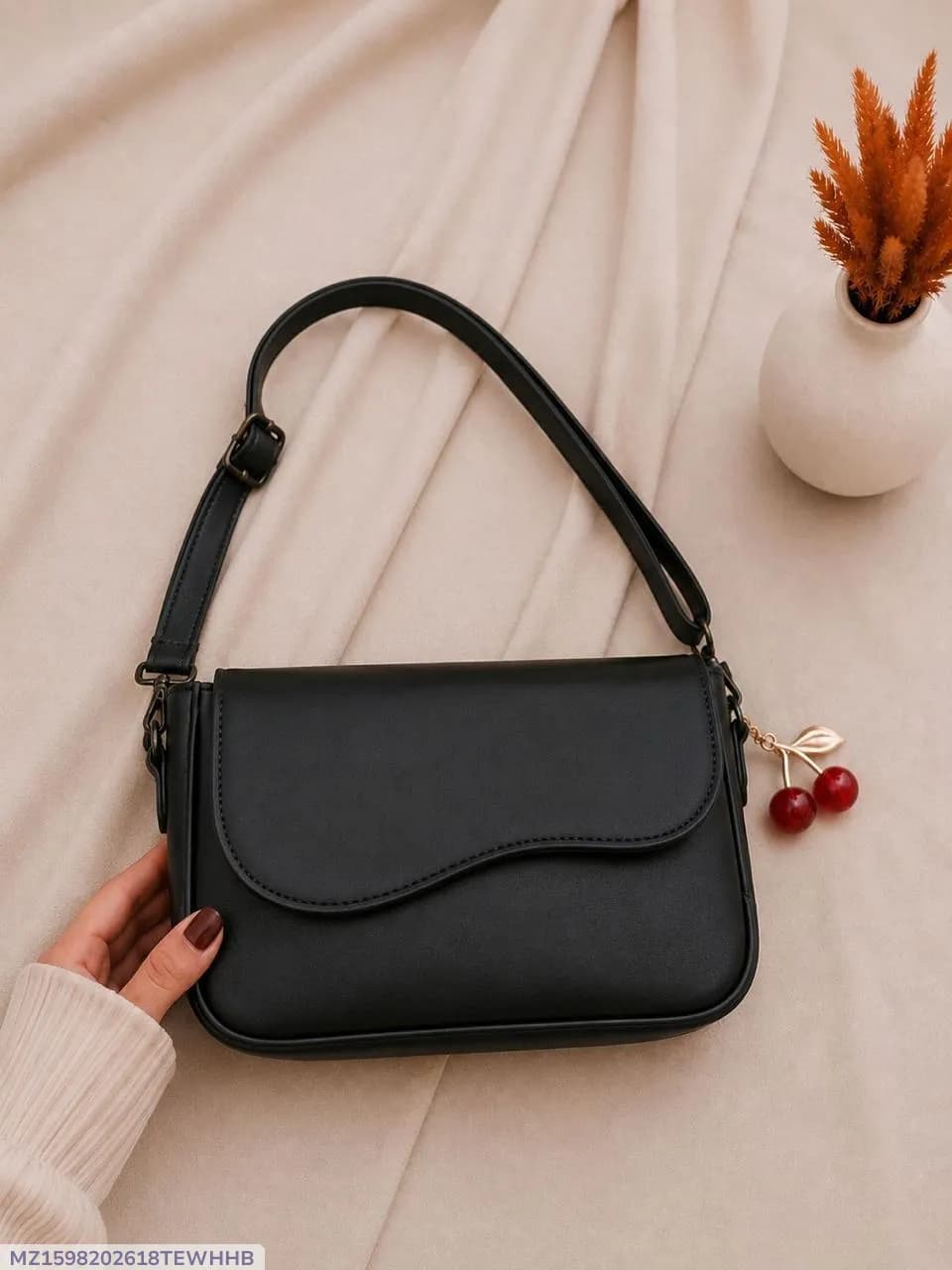 Women's Black Leather Shoulder Bag 3cm