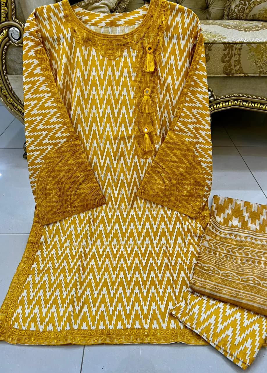 3 Pcs Women's Stitched Dobby Lawn Printed Suit