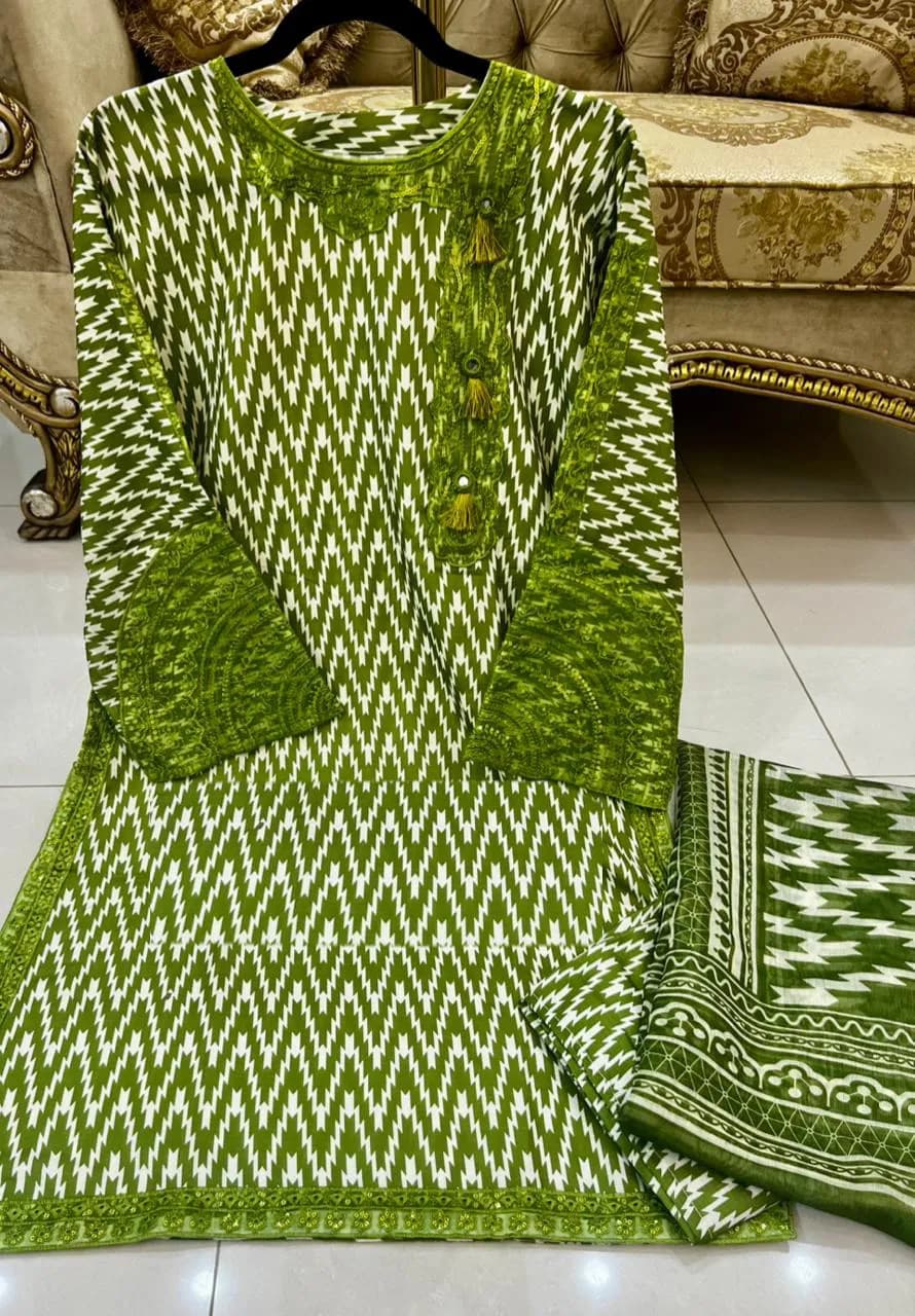 3 Pcs Women's Stitched Dobby Lawn Printed Suit