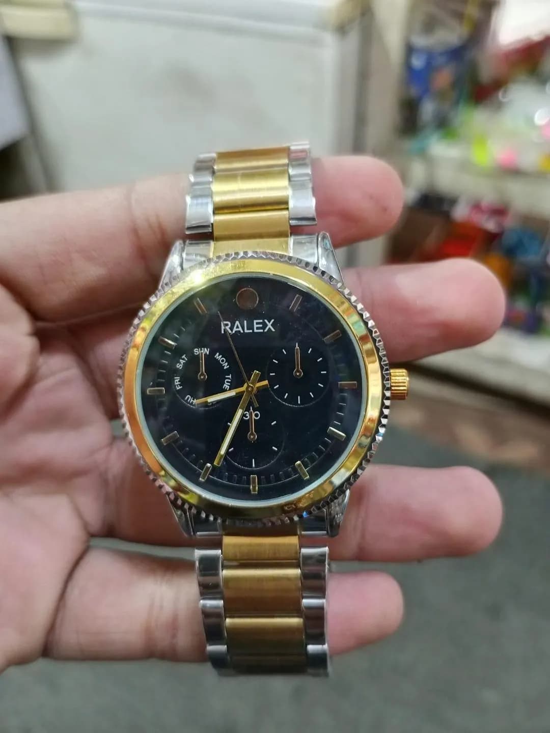 Ralex Men's Two-Tone Gold Silver Wristwatch 6mm Black Dial