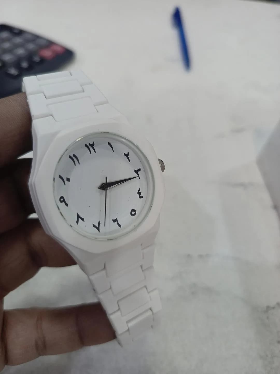 White Unisex Rubber Chain Strap Analogue Watch 24mm