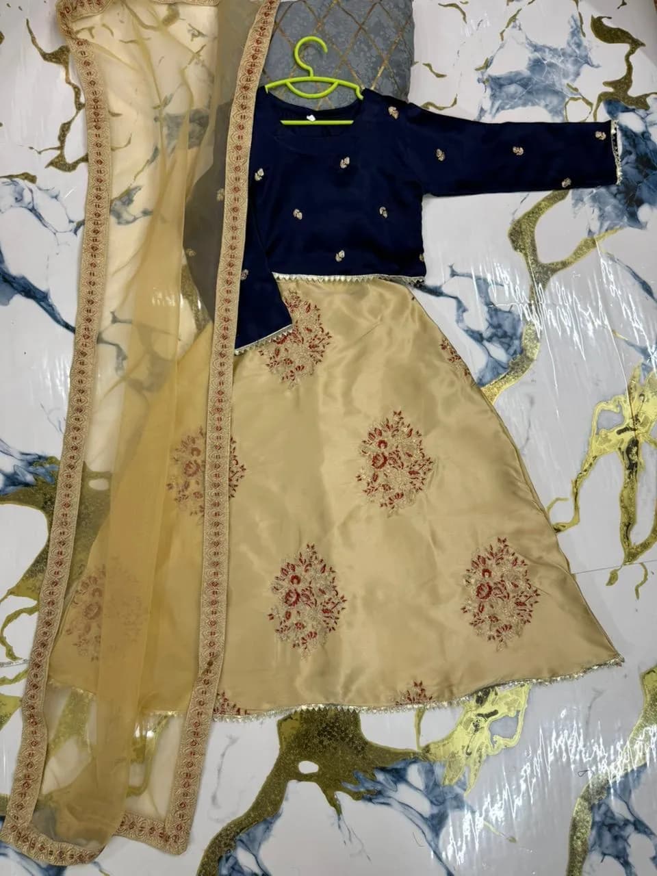 Kids Zari Embroidered 3Pcs Skirt & Dupatta Set