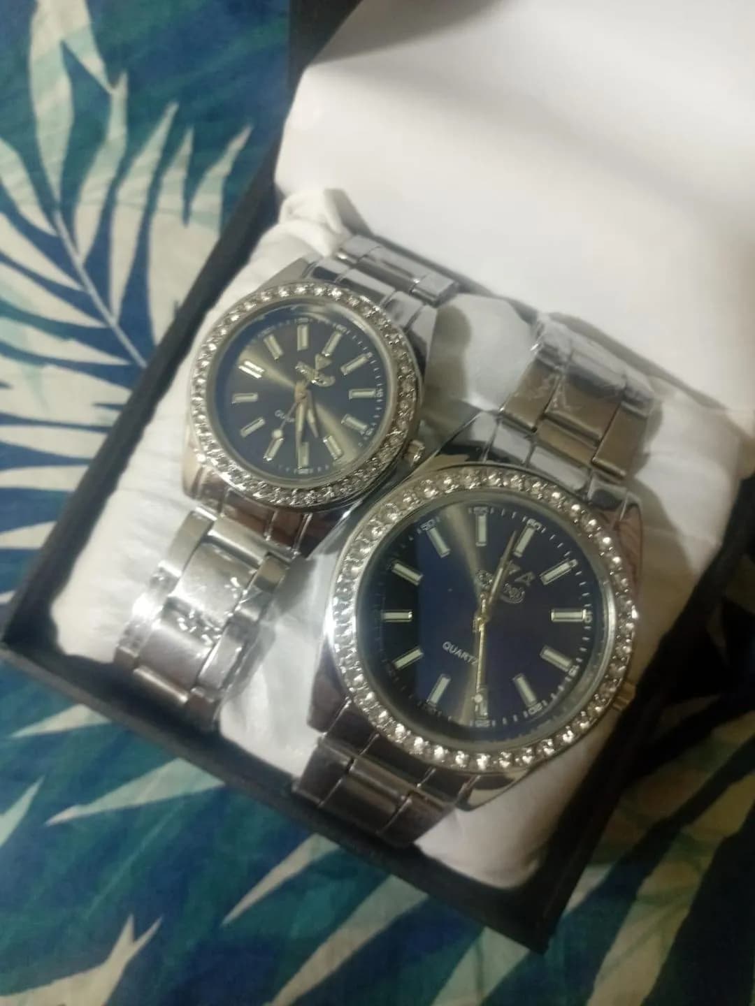 Stainless Steel Couple Watch Set with Chain Strap
