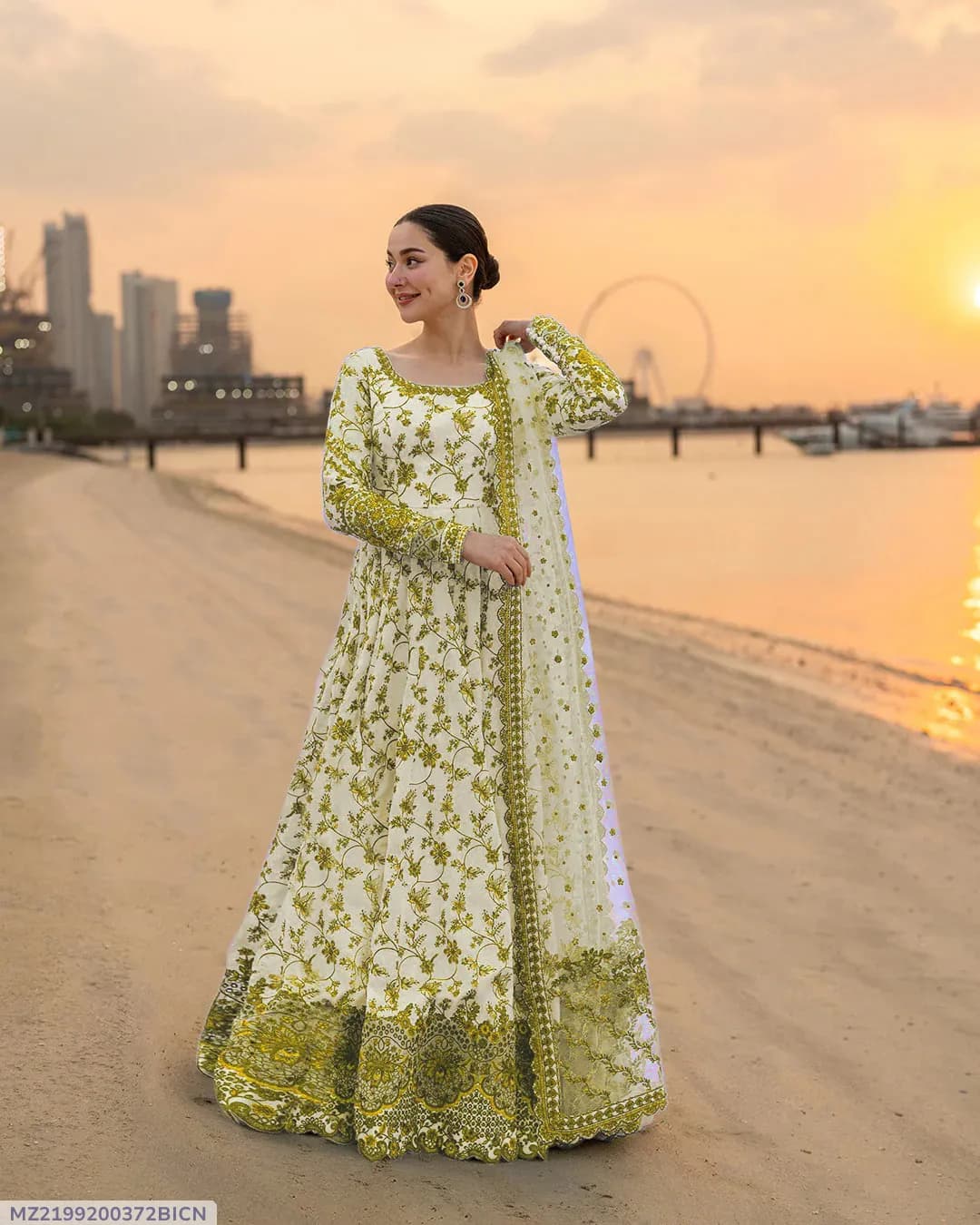 3 Pcs Women's Stitched Lawn Printed Maxi Suit
