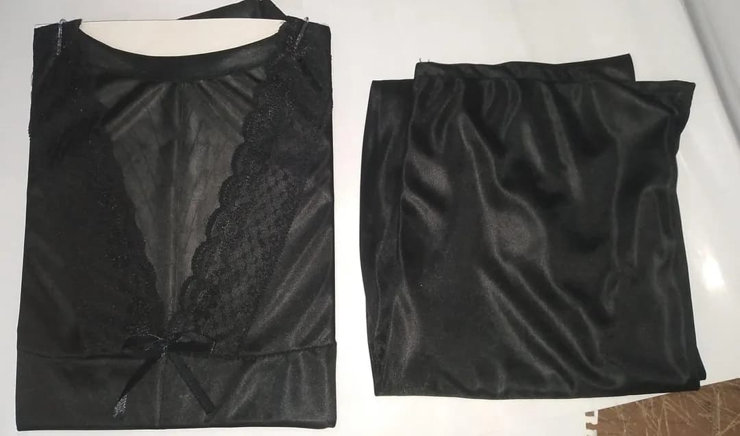 Black Silk Lace Nightgown Set with V-Neck
