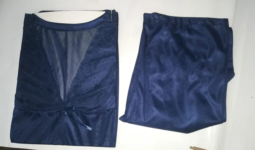 Blue Silk Lace Nightgown Set with V-Neck