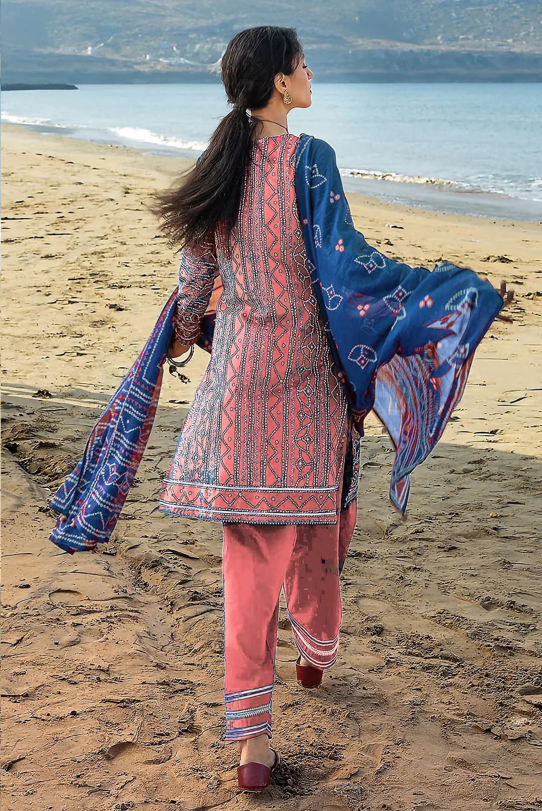 3 Pcs Women's Unstitched Printed Suit Shirt Fabric