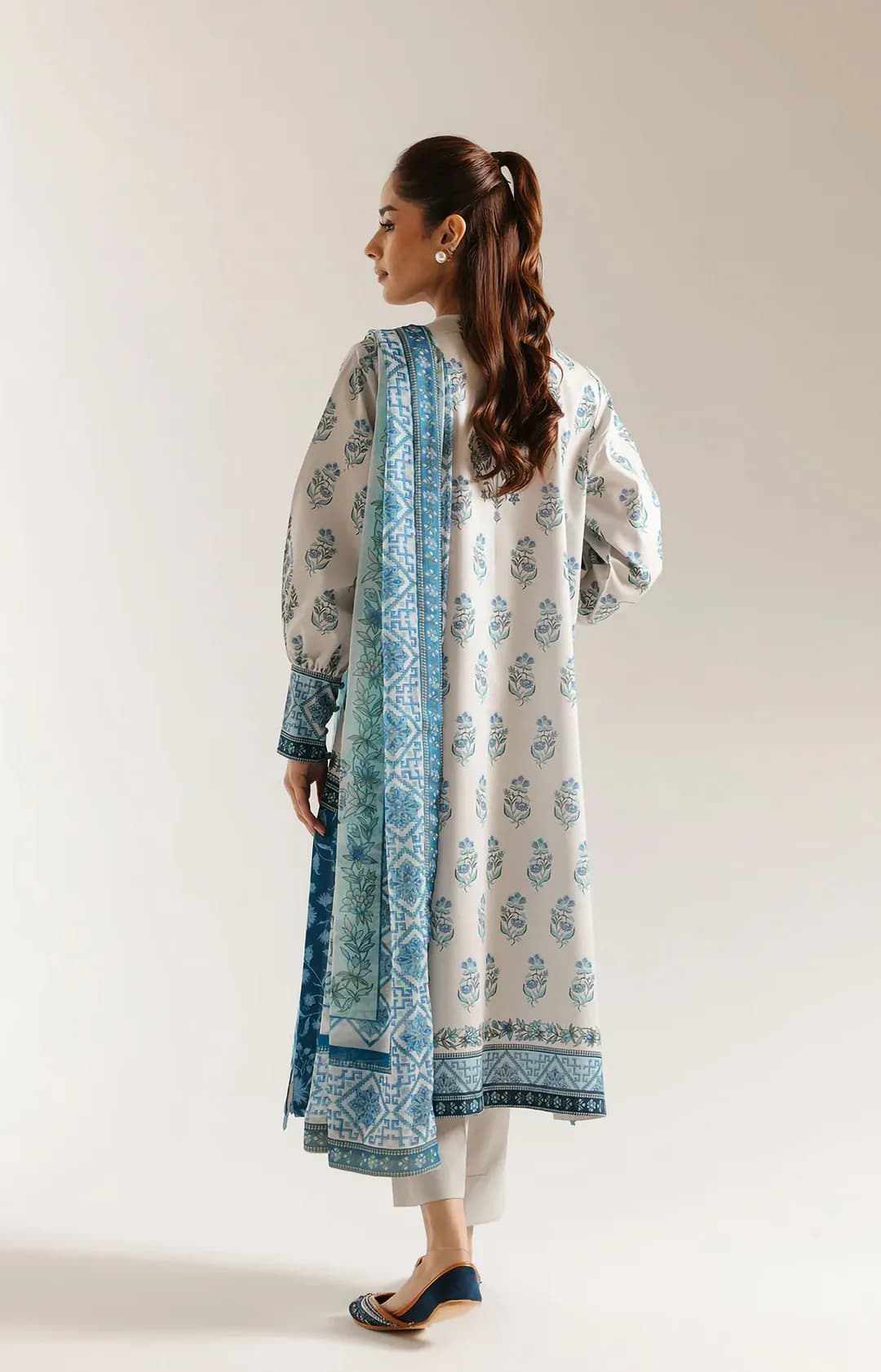 3 Pcs Women's Unstitched Printed Suit
