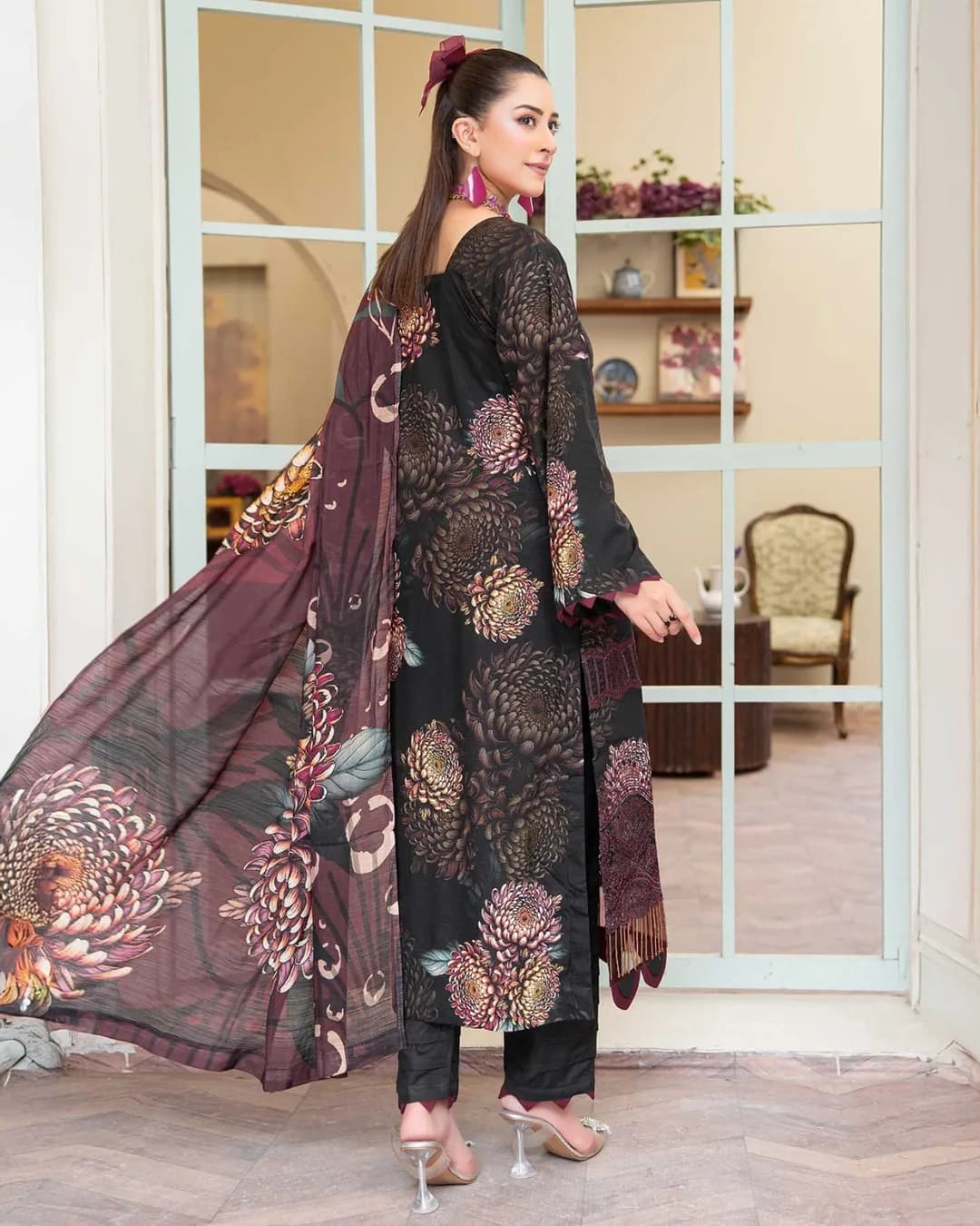 3 Pcs Women's Unstitched Printed Suit