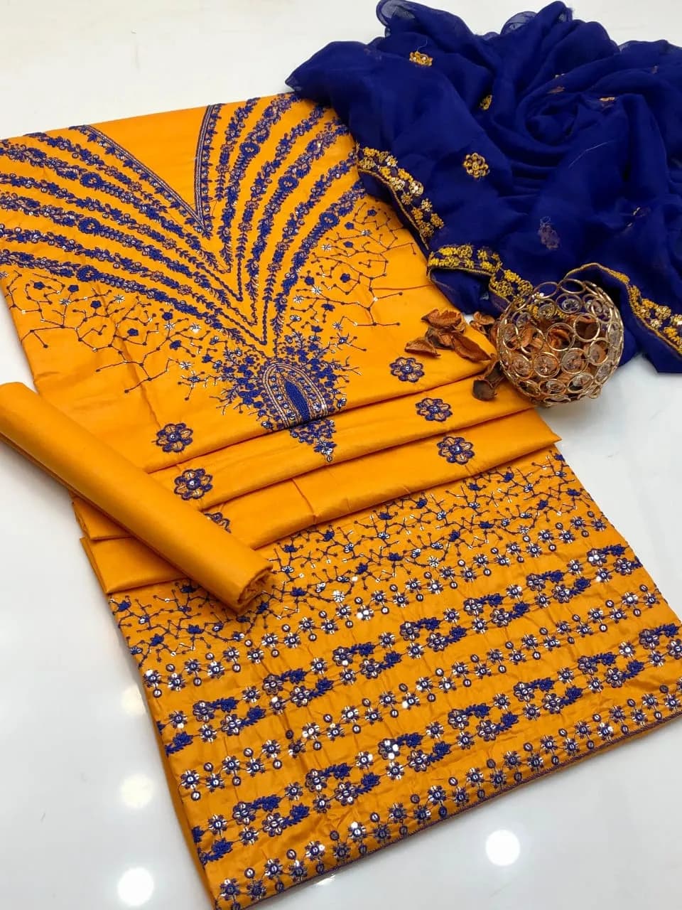 Women's 3-Piece Embroidered Suit Yellow Cotton Lawn Eid Party Wear