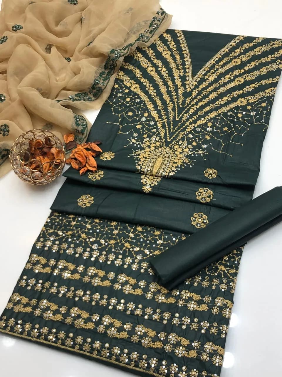 Green Embroidered 3-Piece Women's Suit for Eid Party Wear