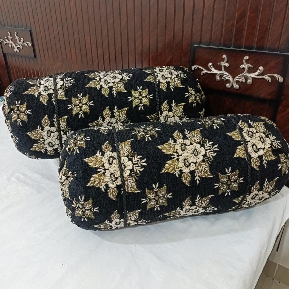 2 Pcs Velvet Embossed Floral Pillow Covers Black 37x17