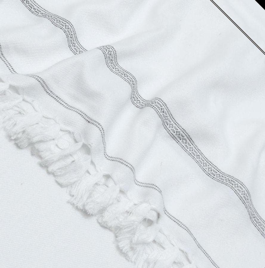 Premium White Wool Shawl for Winter Warmth & Elegance