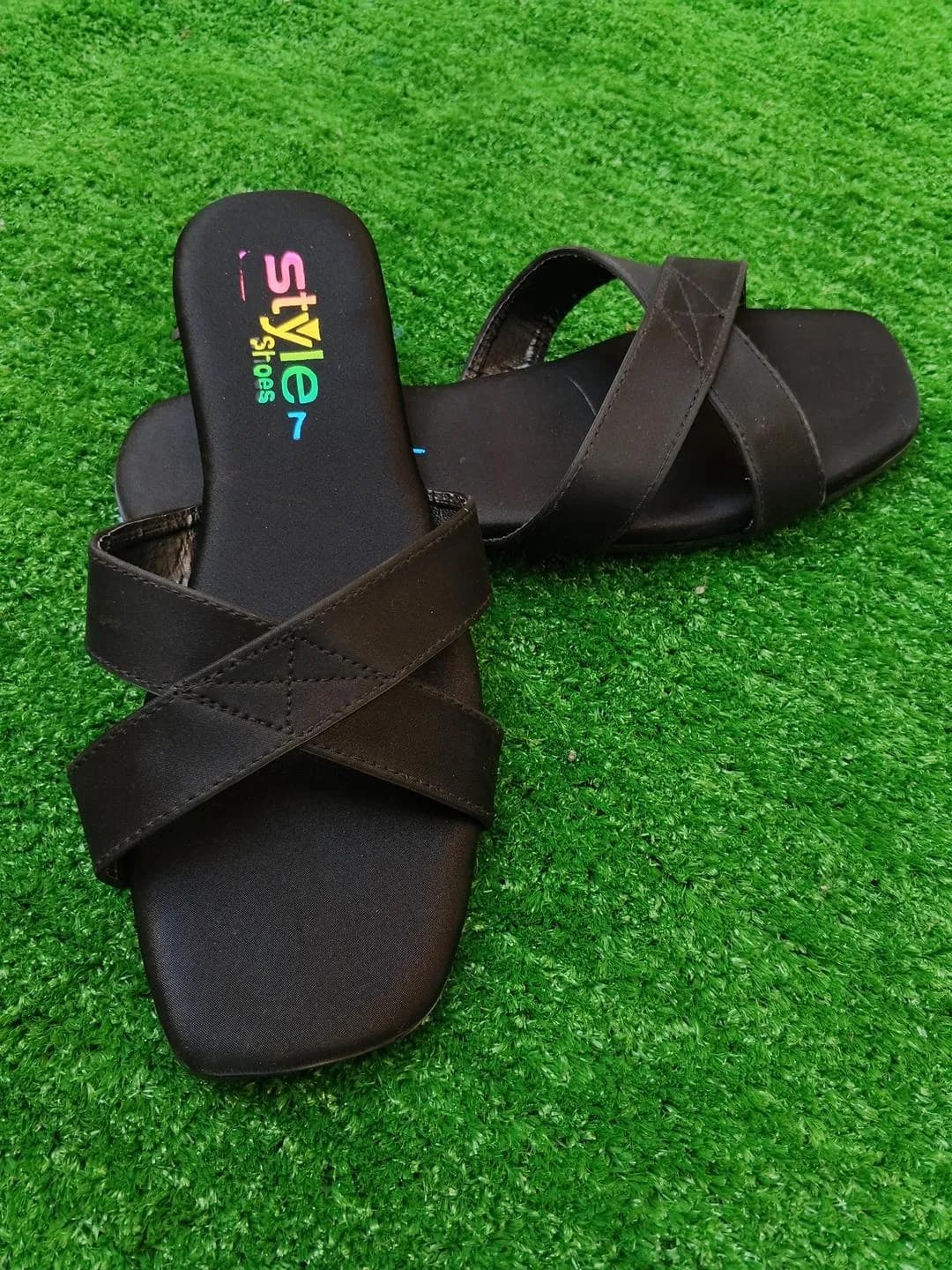 Women's Stylish Cross Strap Sandals Black